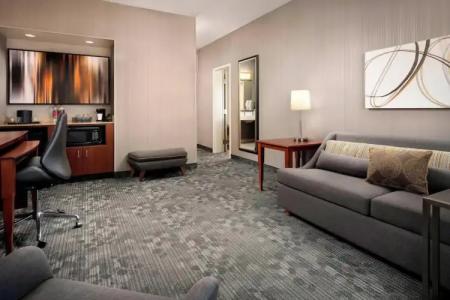 Courtyard Phoenix - 29