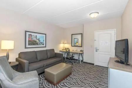 Hilton Garden Inn Charleston Airport - 4