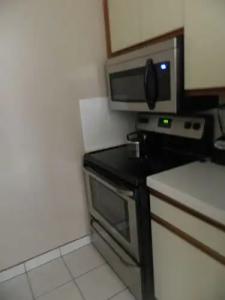 Maui Beach Vacation Club - 17