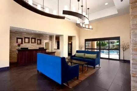 Independence 47 - 14