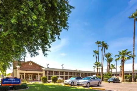 Howard Johnson by Wyndham Scottsdale Old Town - 0