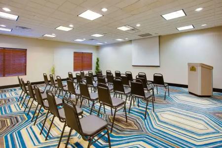 Fairfield Inn & Suites Virginia Beach/Norfolk Airport - 15