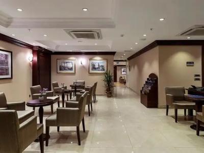 Al Majed Boutique - 4