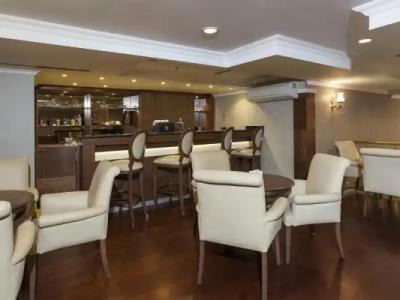 Al Majed Boutique - 6