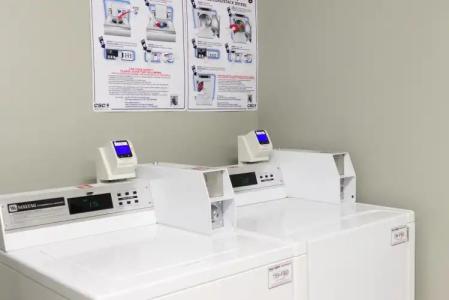 Holiday Inn Express & Suites SEATTLE-SEA-TAC AIRPORT by IHG - 2