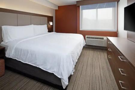 Holiday Inn Express & Suites SEATTLE-SEA-TAC AIRPORT by IHG - 35