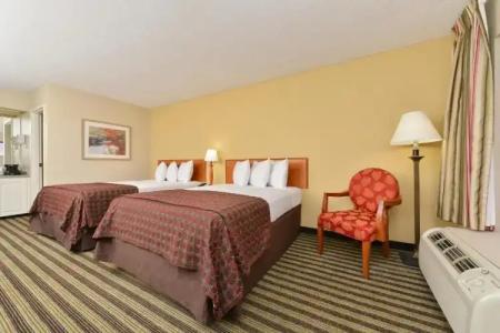 Quality Inn at the Mall - - 37