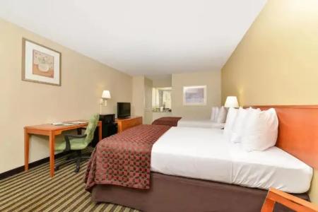 Quality Inn at the Mall - - 36