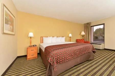 Quality Inn at the Mall - - 32