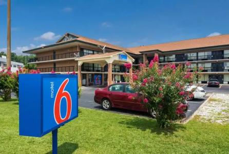 Motel 6 Macon, GA - 10