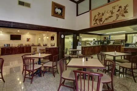 Best Western Riverside Inn - 32