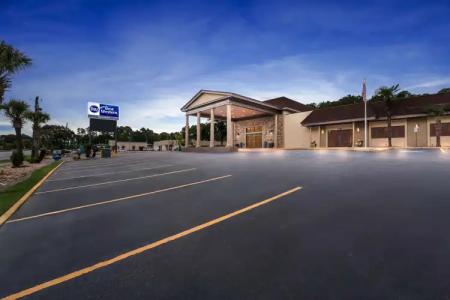 Best Western Riverside Inn - 0