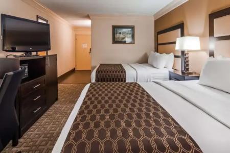 Best Western Riverside Inn - 36