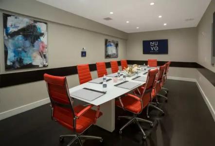 Nuvo Suites - Miami Doral - 19