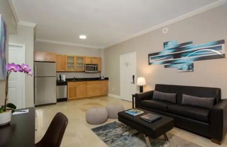 Nuvo Suites - Miami Doral - 8