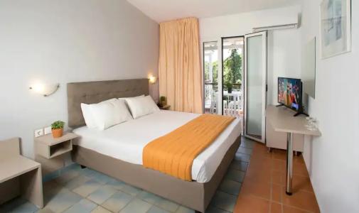 Coral Blue Beach Gerakini - 31