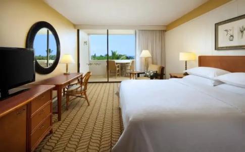 OUTRIGGER Kona Resort and Spa - 3