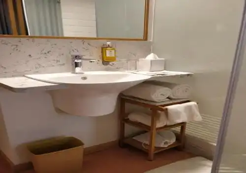 Holiday Inn Express Bengaluru Whitefield ITPL, an IHG - 8