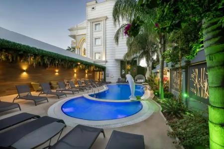 Sealife Lounge - Adult Only - 24