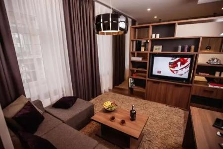 Senator Maidan - 106