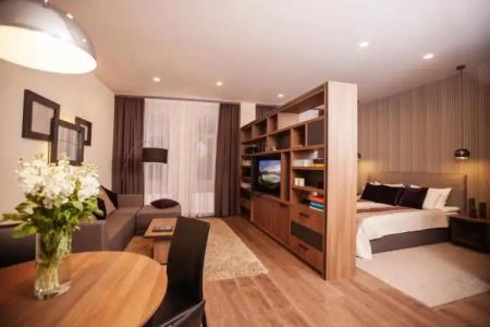 Senator Maidan - 107