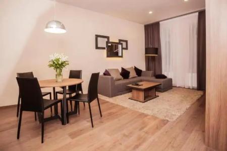 Senator Maidan - 104