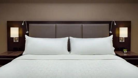 Holiday Inn & Suites PHOENIX AIRPORT NORTH by IHG - 64