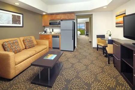 Holiday Inn & Suites PHOENIX AIRPORT NORTH by IHG - 42