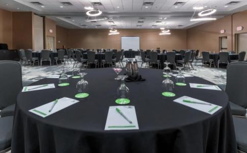 Holiday Inn & Suites PHOENIX AIRPORT NORTH by IHG - 23