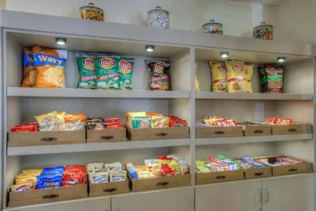 DoubleTree by Hilton Phoenix North - 11