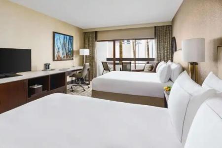 Hilton Phoenix Airport - 49