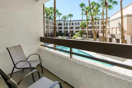 Hilton Phoenix Airport - 44