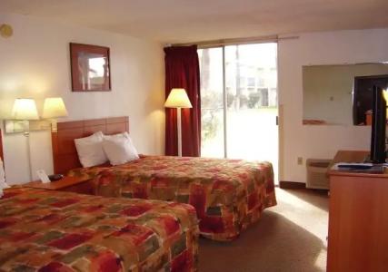 Vacation Inn Phoenix - 3