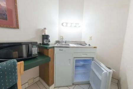 Vacation Inn Phoenix - 20