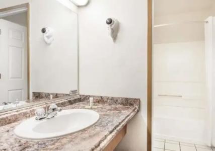 Super 8 Phoenix Metro North - 7