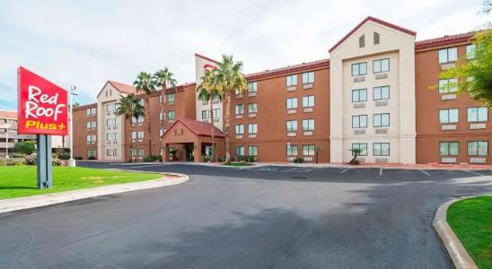 Red Roof Plus+ Phoenix West - 15