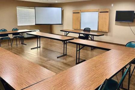 Baymont by Wyndham Phoenix North - 8