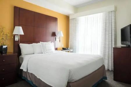 Residence Inn Phoenix Desert View at Mayo Clinic - 37