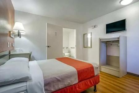 Motel 6 Phoenix, AZ - West - 20