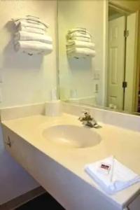 Motel 6 Phoenix, AZ - West - 8