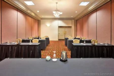 Four Points by Sheraton Phoenix North - 11