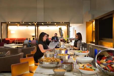 Embassy Suites by Hilton Phoenix Downtown North - 35