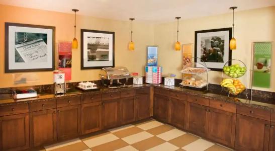 Hampton Inn Phoenix-Airport North - 10