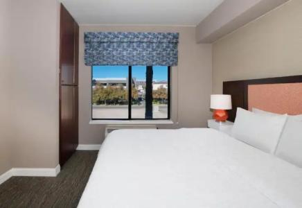 Hampton Inn Phoenix-Airport North - 57