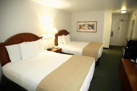 Baymont INN & Suites by Wyndham - 28