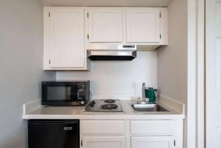 Baymont INN & Suites by Wyndham - 16