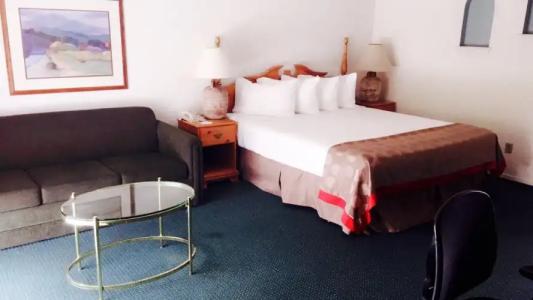 Channel Islands Inn - 2