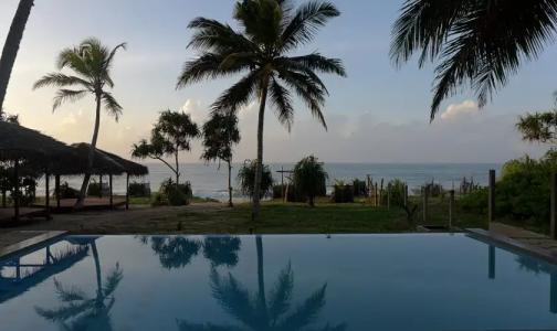 Seven Turtles Resort - 3