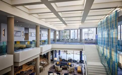 Ventura Beach Marriott - 5