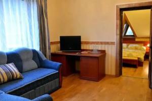 Sadyba Na Gutsulsky Polonyni, Tatariv